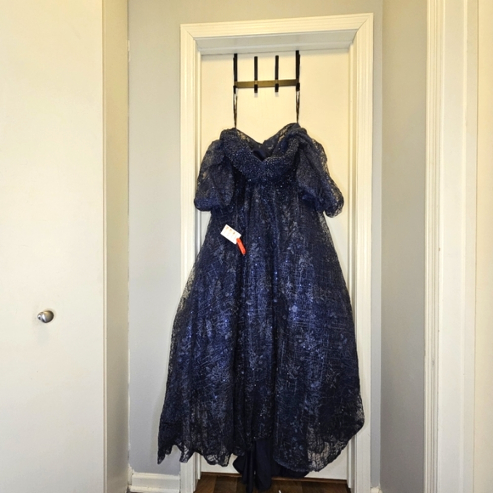 NWT MacDougall sequined ball gown, navy blue size 26